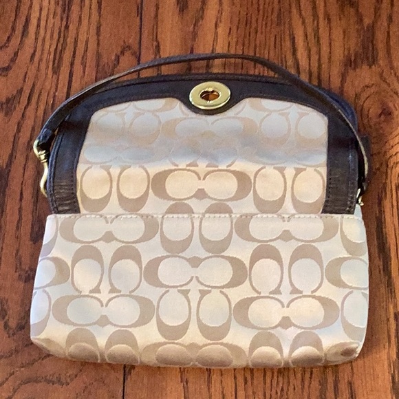 Coach Clutch Wristlet - Picture 5 of 7